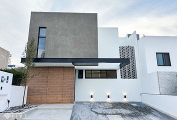 Casa en  Calle Huizache, Zibata, Zona Cactus, El Marqués, Querétaro, 76269, Mex