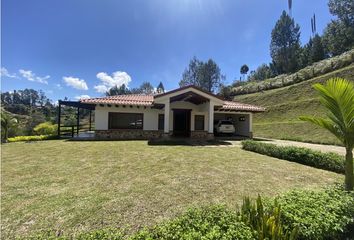 Casa en  San Vicente, Antioquia