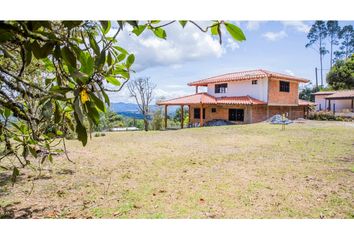 Villa-Quinta en  El Carmen De Viboral, Antioquia