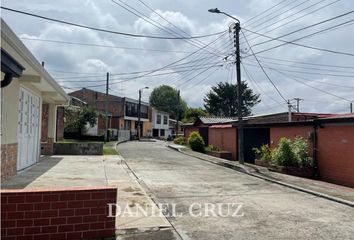 Casa en  Pino Pardo, Popayán