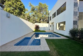 Casa en  Lomas De Tzompantle, Cuernavaca, Morelos