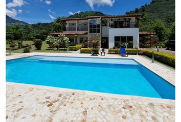 Villa-Quinta en  Bolívar, Antioquia