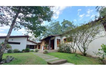 Casa en  La Estrella, Antioquia