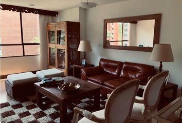 Apartamento en  Aguacatala, Medellín