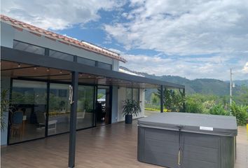 Villa-Quinta en  Ituango, Antioquia