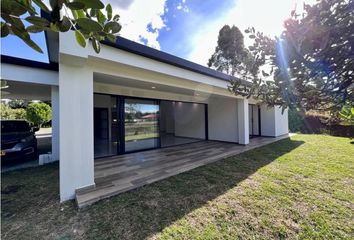 Casa en  La Ceja, Antioquia