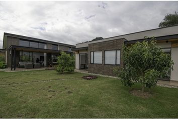 Casa en  La Ceja, Antioquia