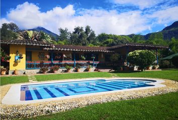 Villa-Quinta en  Venecia, Antioquia