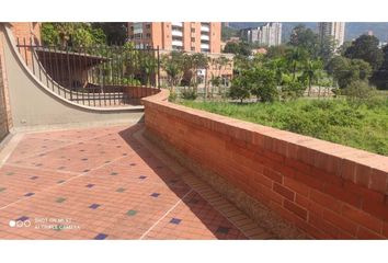 Apartamento en  Poblado, Medellín