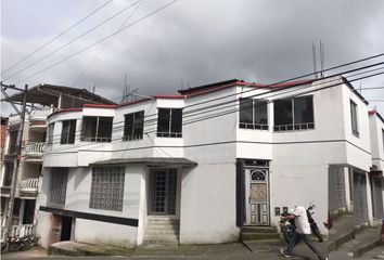 Casa en  El Carmelo, Centro Norte, Santa Rosa De Cabal