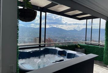 Casa en  San Lucas, Medellín