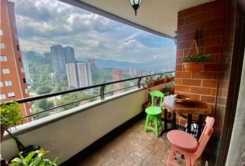 Apartamento en  La Milagrosa, Medellín