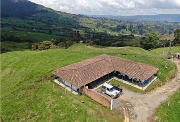 Villa-Quinta en  Conquistadores, Medellín