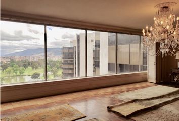 Apartamento en  La Carolina, Bogotá