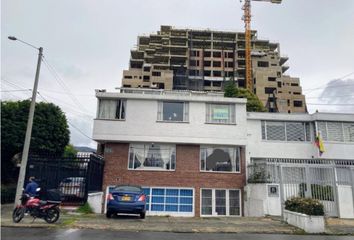 Casa en  Chicó Alto, Bogotá