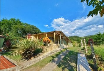 Villa-Quinta en  Villeta, Cundinamarca