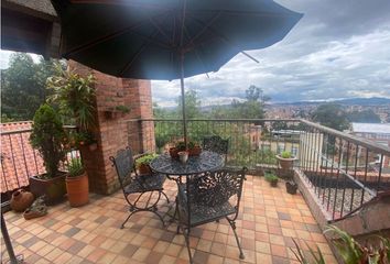 Apartamento en  Bosques De Pinos, Bogotá