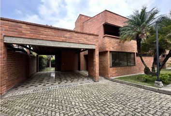 Casa en  Las Lomas, Medellín