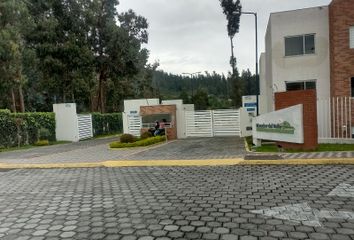 Departamento en  Conocoto, Quito