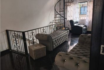 Casa en  La Milagrosa, Medellín