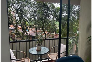 Apartamento en  Loma De Los Bernal, Medellín