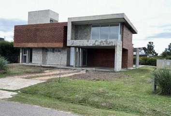 Casa en  Puerto Roldán, Roldán