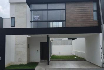 Casa en  Laderas Sector Garanday, Monterrey, Nuevo León, Mex