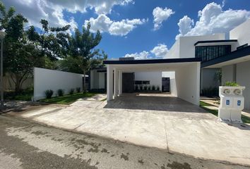 Casa en condominio en  Carretera Dzibilchaltun-komchen, Mérida, Yucatán, Mex