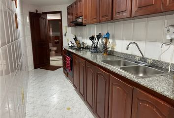 Apartamento en  Santa Barbara Norte, Bogotá