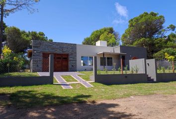 Casa en  Barrio Cerrado Costa Esmeralda, Pinamar