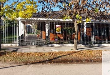 Casa en  Calle Kennedy, Villa Cura Brochero, San Alberto, Córdoba, Arg