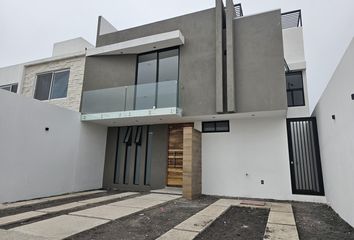 Casa en  El Pueblito, Corregidora, Corregidora, Querétaro