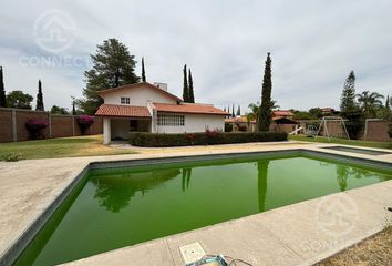 Casa en  Jardindes De La Victoria, Silao