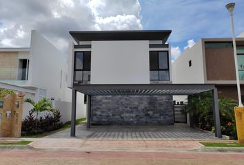 Casa en  Lagos Del Sol, Cancún, Quintana Roo