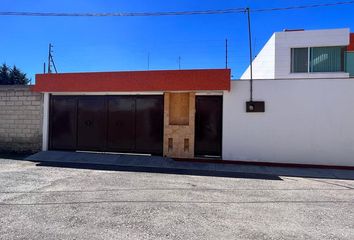 Casa en  Cacalomacán, Toluca