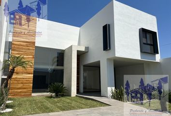 Casa en  Loma Sol, Cuernavaca, Morelos