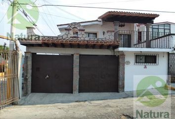 Casa en  Jardines De Acapatzingo, Cuernavaca, Morelos