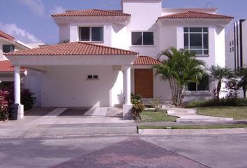 Casa en  Villa Magna, Cancún