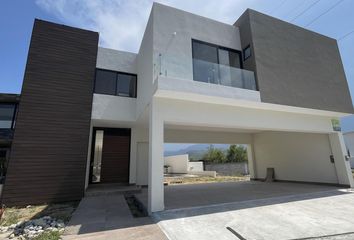 Casa en  El Uro, Monterrey