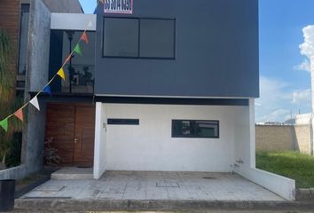 Casa en  Avenida Río Blanco, Los Almendros, Zapopan, Jalisco, 45135, Mex