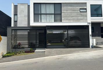 Casa en  Laderas Sector Garanday, Monterrey, Nuevo León, Mex