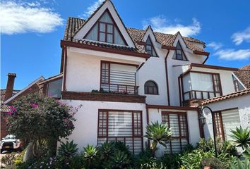 Casa en  Villa Del Prado, Bogotá