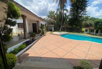 Casa en  Bosques De Palmira, Cuernavaca, Morelos