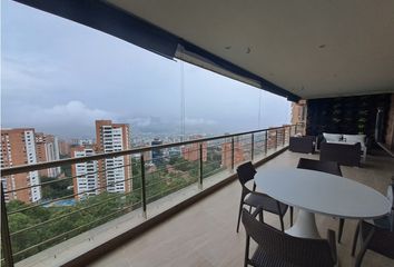 Apartamento en  Poblado, Medellín