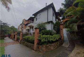 Casa en  Castropol, Medellín