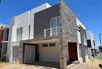 Casa en condominio en  Paseo Solares 1333, Solares Antara, Zapopan, Jalisco, 45019, Mex