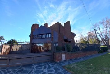 Casa en  Calle Paunero 4321, Mar Del Plata, General Pueyrredón, B7602, Provincia De Buenos Aires, Arg