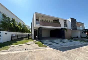 Casa en  Punta Tiburón, Alvarado, Veracruz