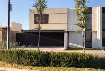 Casa en  Lomas Del Campanario Ii, Municipio De Querétaro