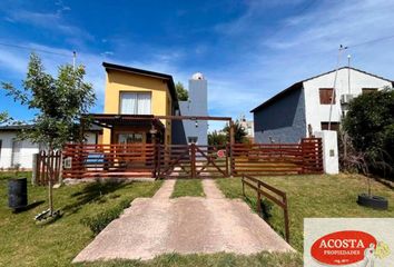 Casa en  Calle 463 600, Mar Del Plata, General Pueyrredón, Provincia De Buenos Aires, Argentina